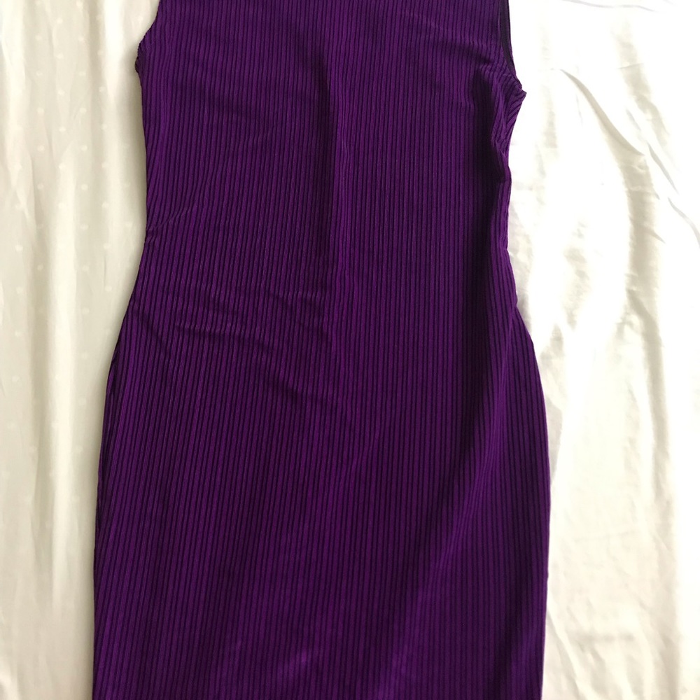 Dress - Picture 3 of 4